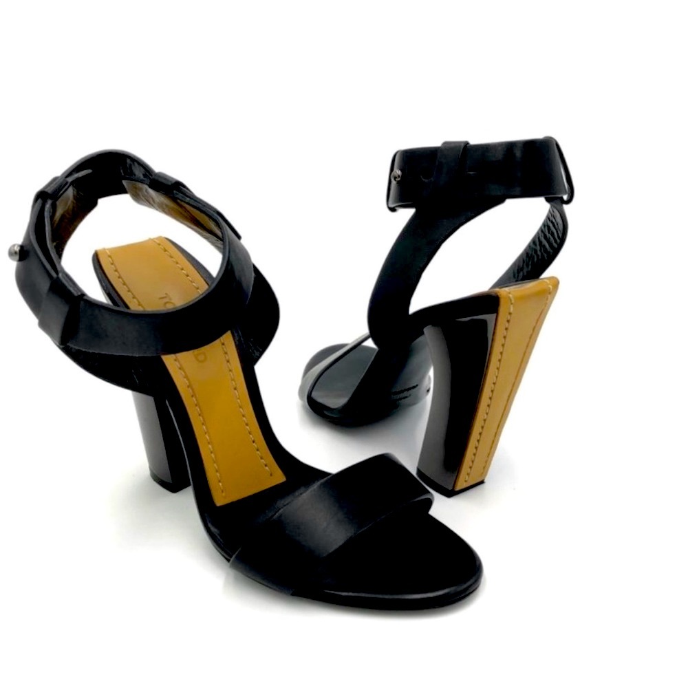 Tom Ford - 💯 Authentic